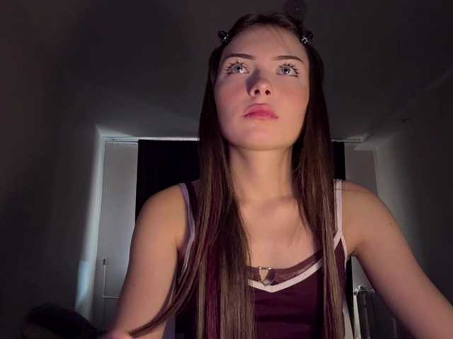 OlyaPuzz live cam on BongaCams