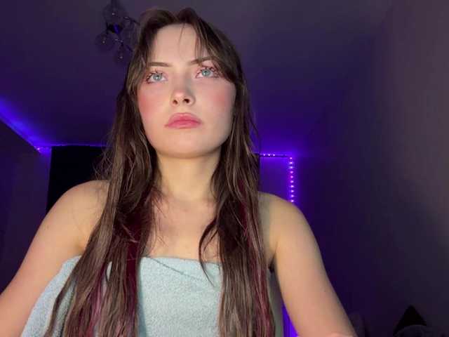 OlyaPuzz live cam on BongaCams