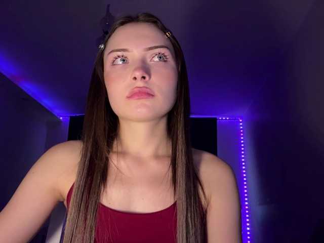 OlyaPuzz live cam on BongaCams