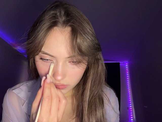 OlyaPuzz live cam on BongaCams