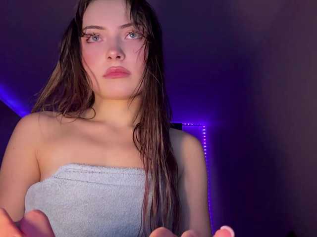 OlyaPuzz live cam on BongaCams