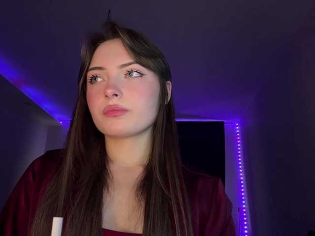 OlyaPuzz live cam on BongaCams
