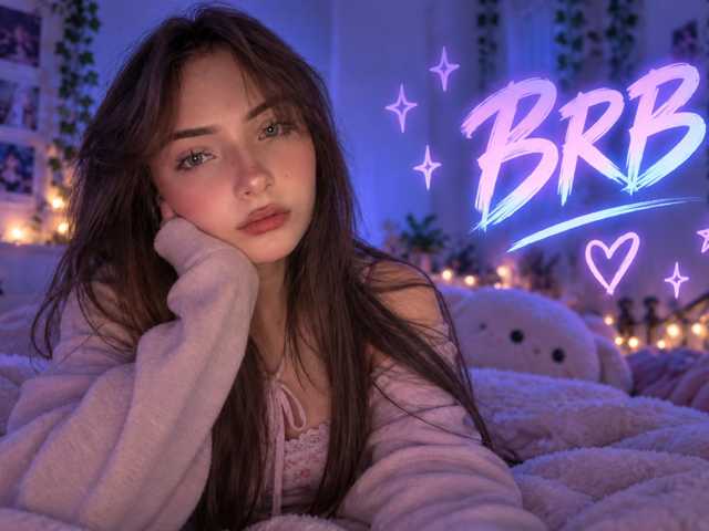 OlyaPuzz live cam on BongaCams