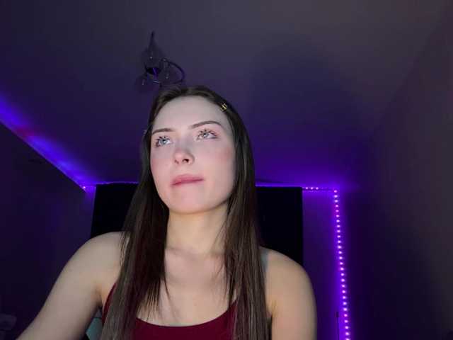 OlyaPuzz live cam on BongaCams