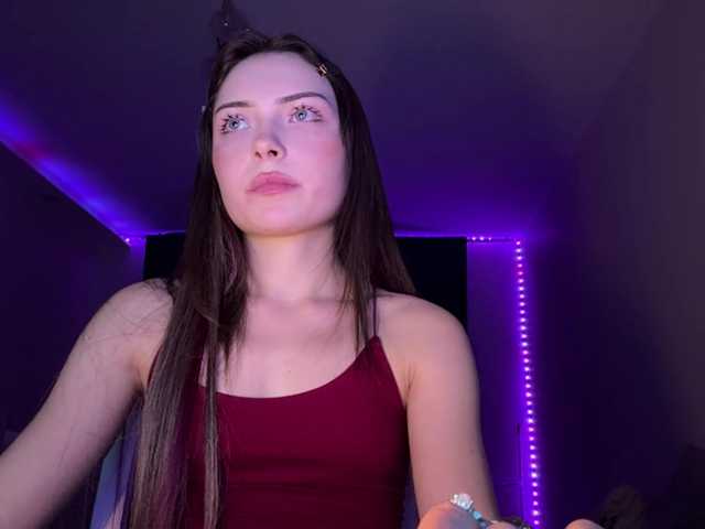 OlyaPuzz live cam on BongaCams