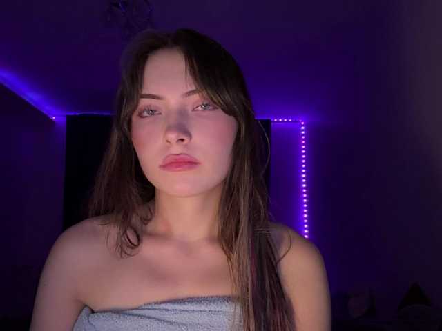 OlyaPuzz live cam on BongaCams