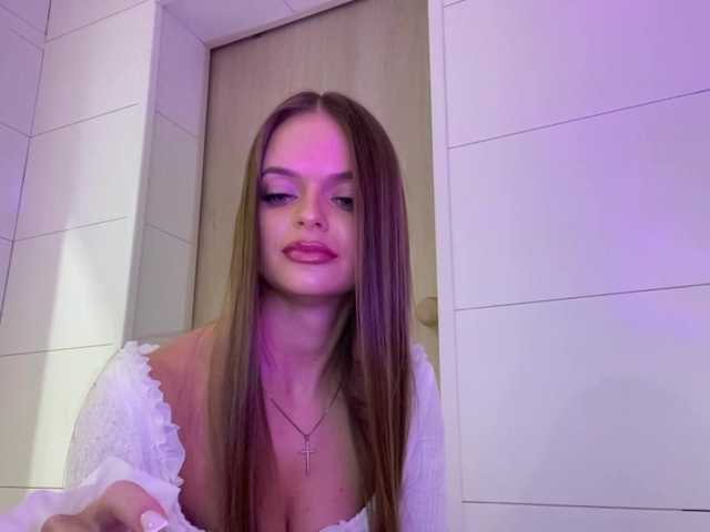 CharlotteMiu live cam on BongaCams