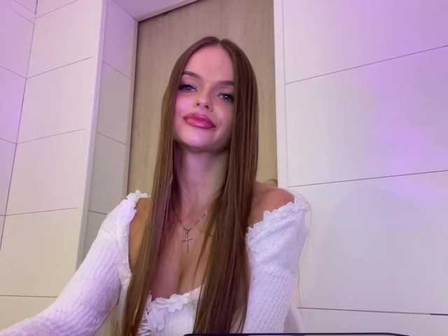 CharlotteMiu webcam