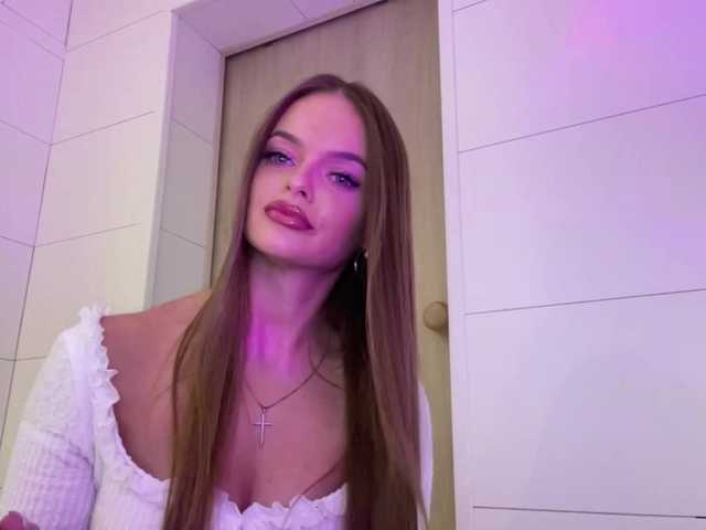 CharlotteMiu live cam on BongaCams