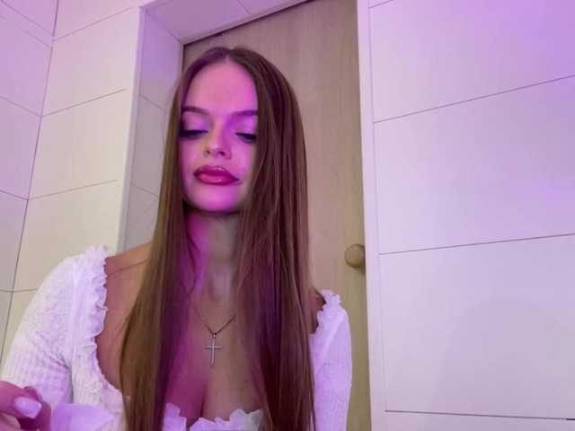 CharlotteMiu live cam on BongaCams