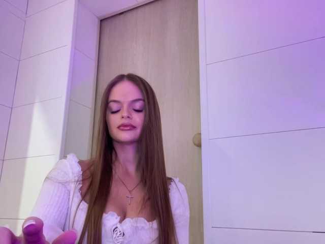CharlotteMiu live cam