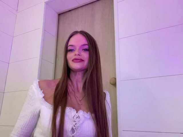 CharlotteMiu webcam