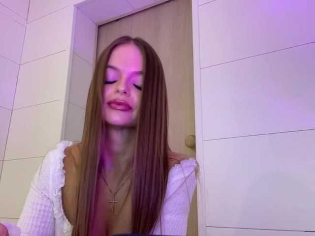 CharlotteMiu webcam