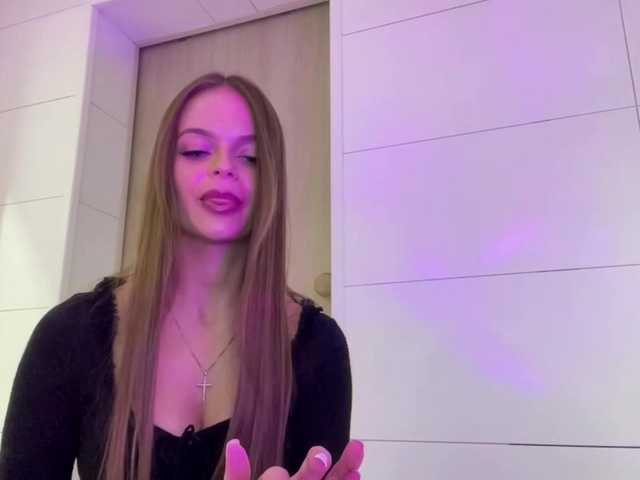 CharlotteMiu live cam on BongaCams