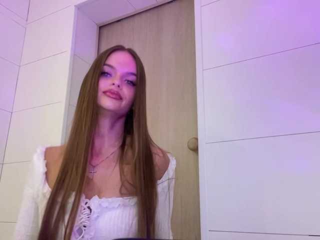 CharlotteMiu live cam on BongaCams