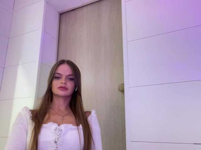 CharlotteMiu live cam on BongaCams