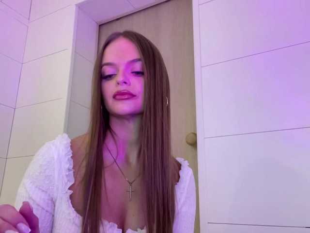 CharlotteMiu webcam