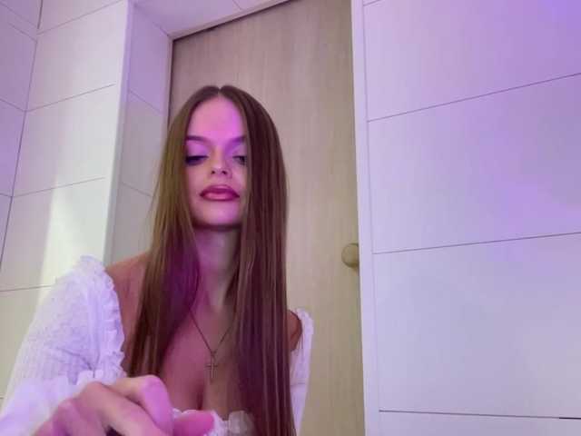 CharlotteMiu live cam on BongaCams