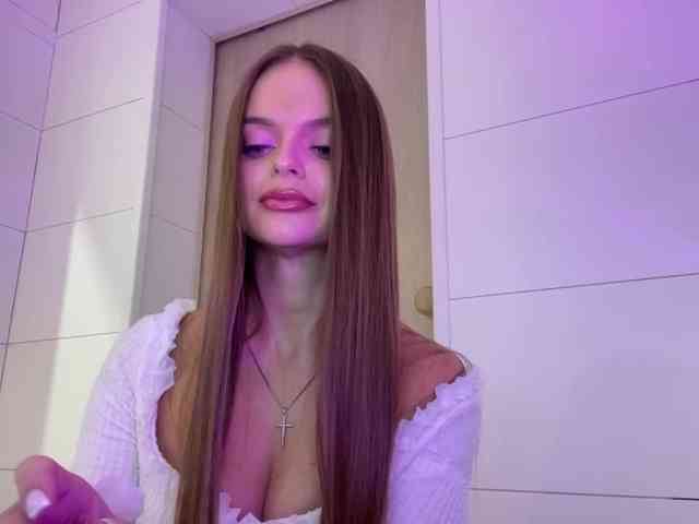 CharlotteMiu webcam