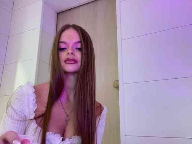 CharlotteMiu webcam