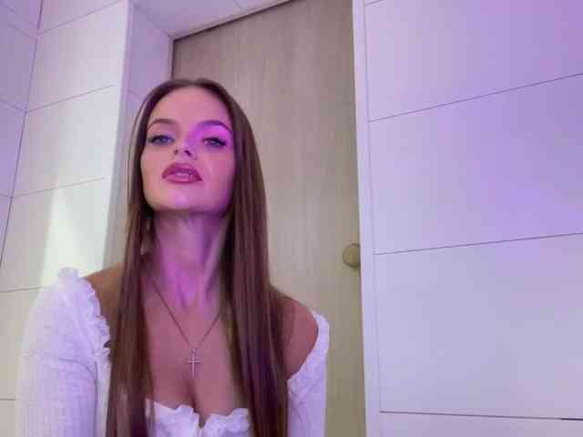 CharlotteMiu webcam