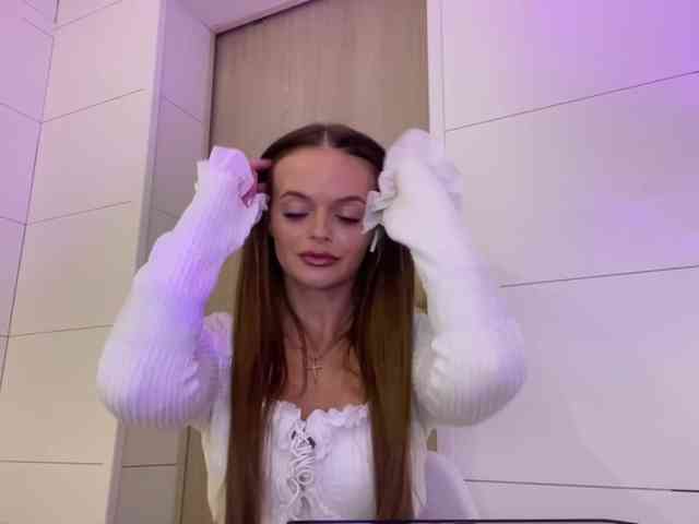CharlotteMiu webcam