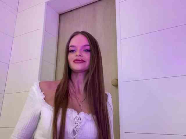CharlotteMiu webcam
