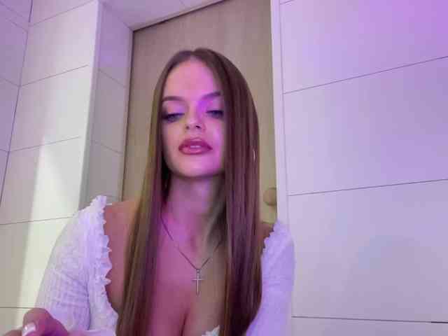 CharlotteMiu webcam
