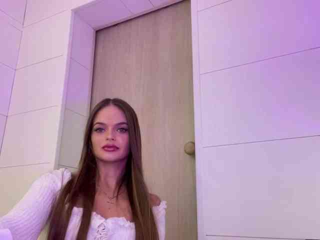 CharlotteMiu webcam