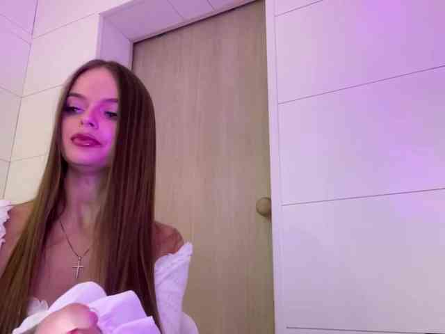 CharlotteMiu webcam