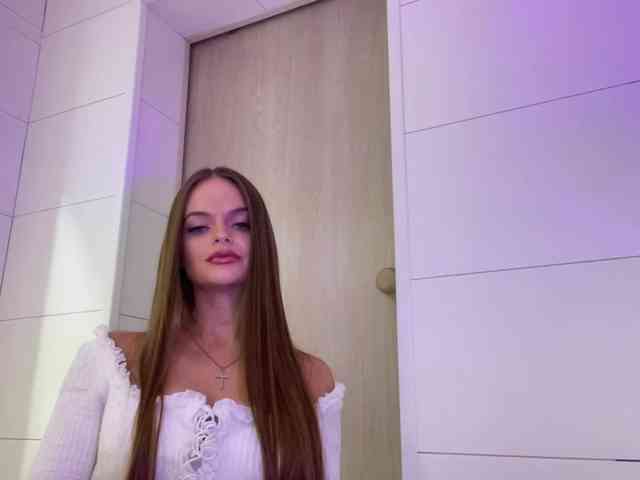 CharlotteMiu webcam