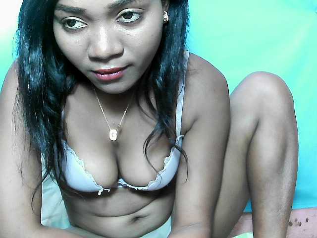 Tania6668 live cam on BongaCams