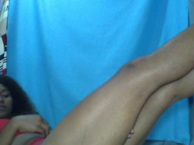 Tania6668 live cam on BongaCams
