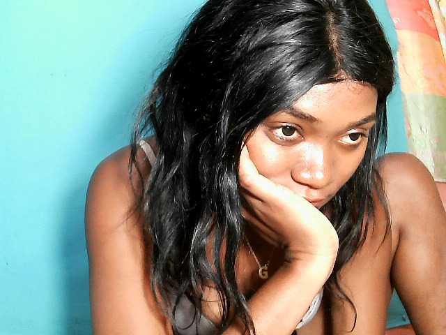 Tania6668 live cam on BongaCams