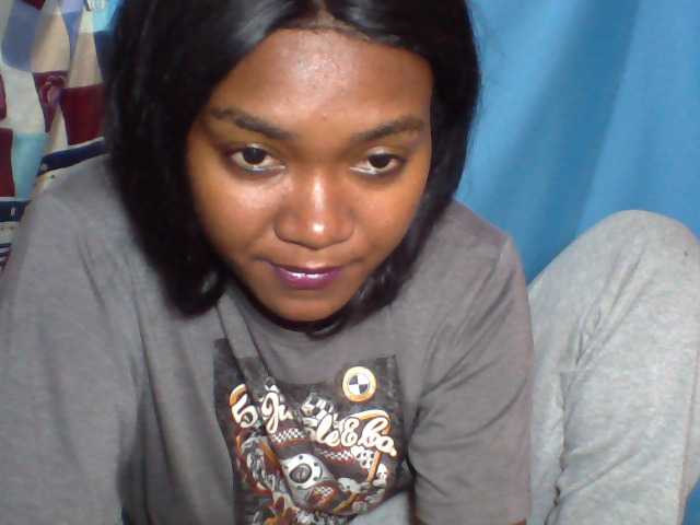 Tania6668 live cam on BongaCams