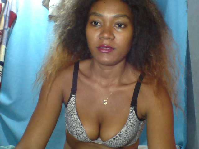 Tania6668 live cam preview