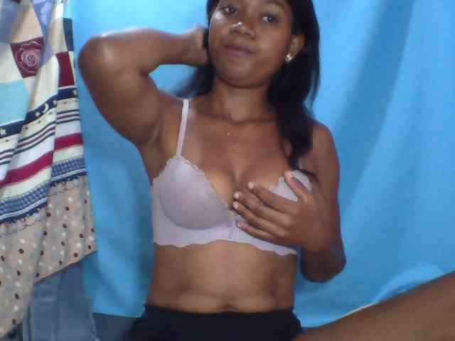 Tania6668 webcam