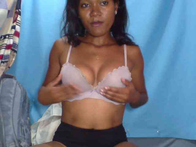 Tania6668 webcam