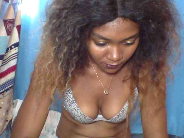 Tania6668 webcam