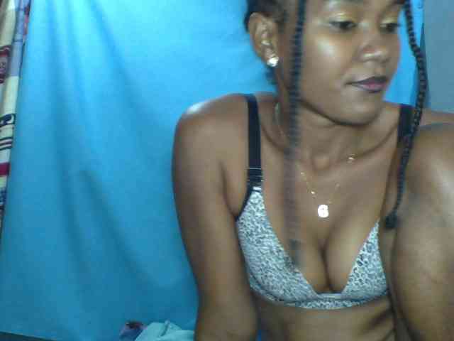 Tania6668 webcam