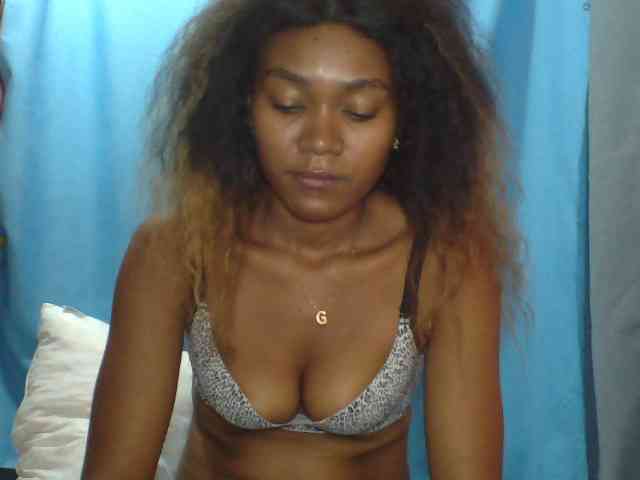 Tania6668 webcam