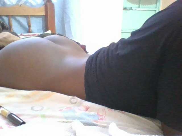 Petitecutie live cam on BongaCams