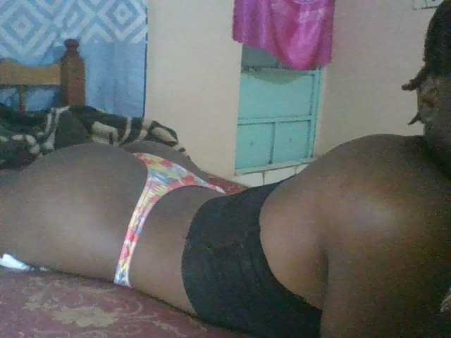 Petitecutie live cam