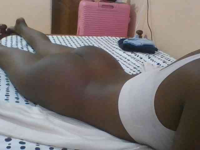 Model: Petitecutie