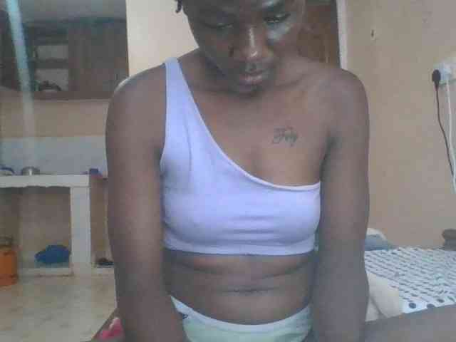 Model: Petitecutie