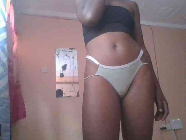 Model: Petitecutie