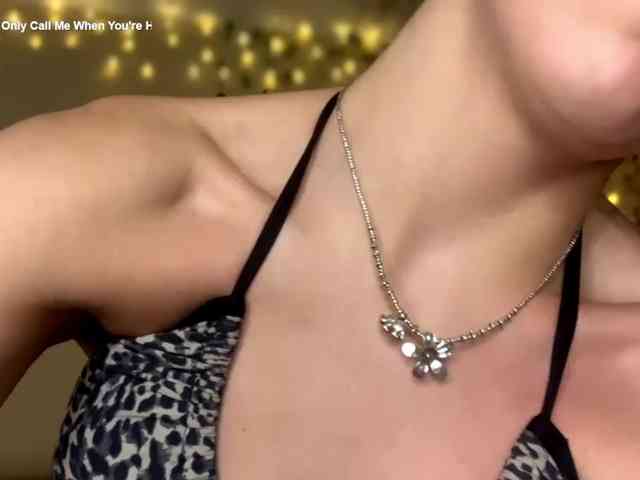 LunaLovee webcam