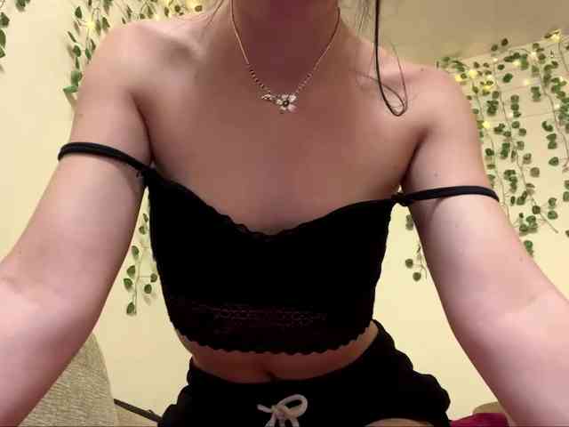 LunaLovee webcam