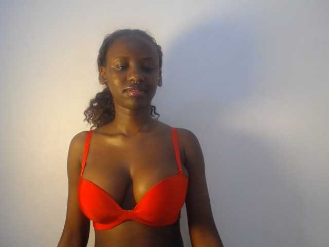 Cherrydoll8 live cam on BongaCams