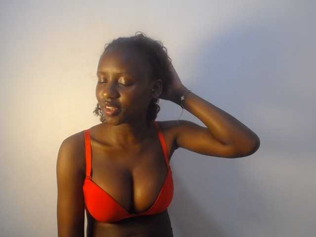 Cherrydoll8 live cam on BongaCams